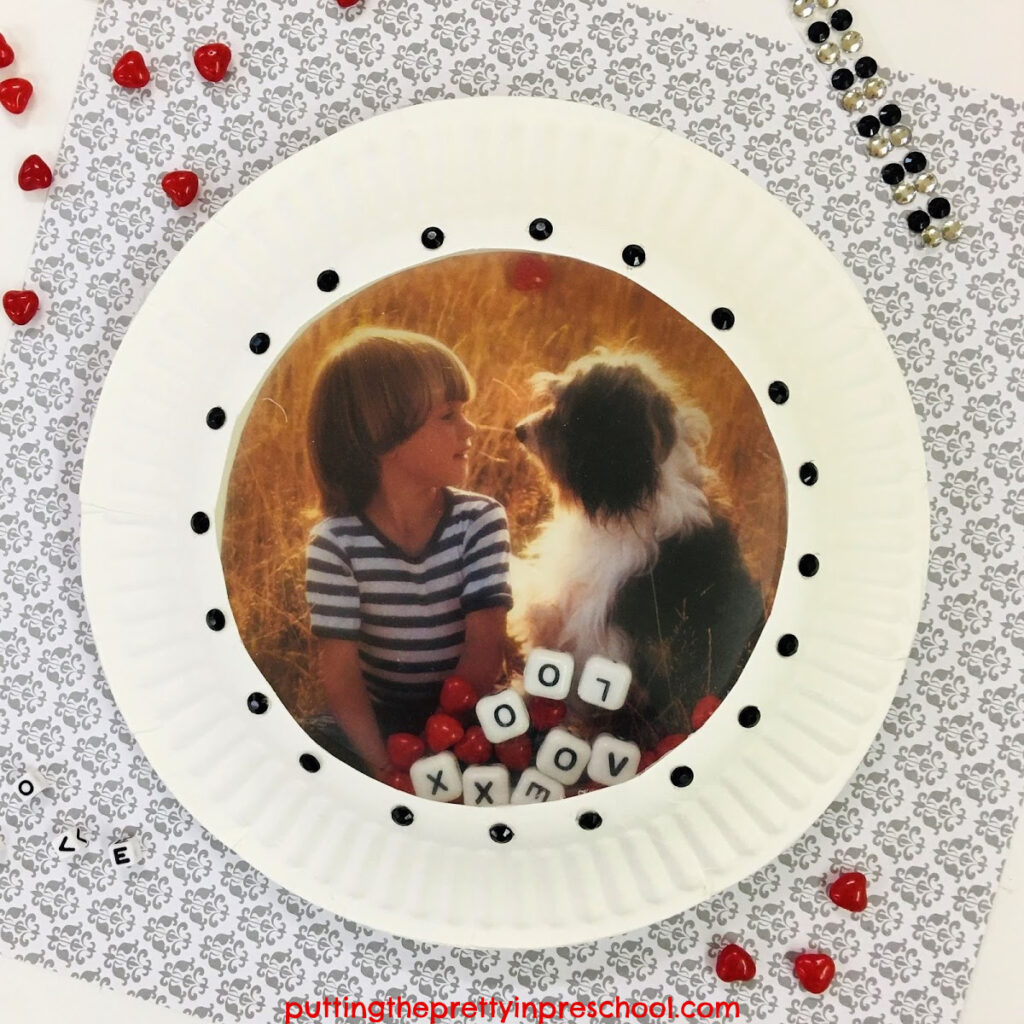 This paper plate ocean drum can be personalized with a picture of a family member and/or pet.
