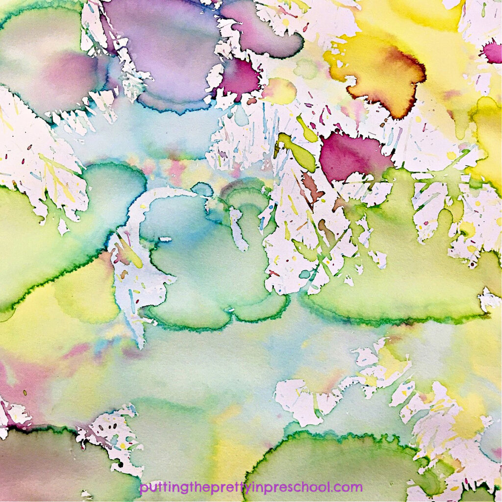 Super pretty pump bottle watercolor art project your little learners will absolutely love to try. An all-ages process art activity.