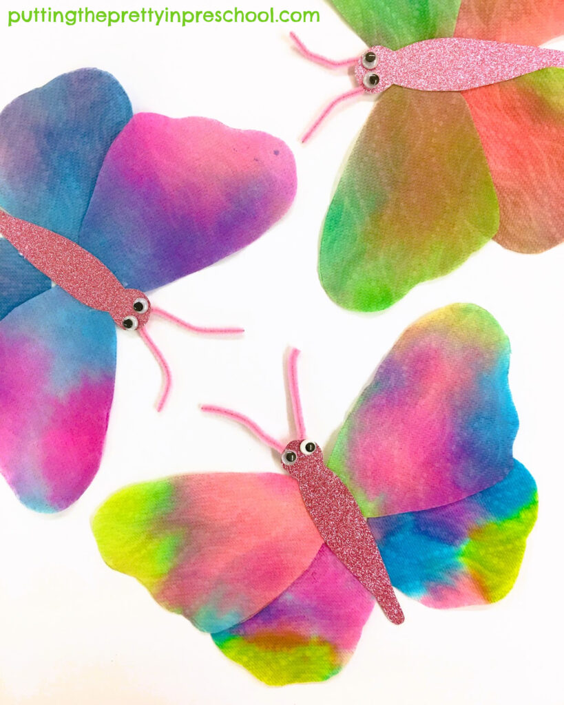 Create gorgeous, dainty butterflies with a super fun eye dropper painting technique. A paper craft that looks stunning displayed.
