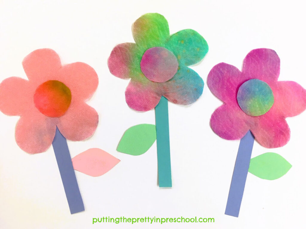Create beautiful flowers with a super fun eye dropper painting technique. A paper craft that looks stunning displayed.