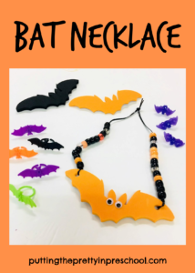 Your children will be excited to craft this simple bat necklace that uses easy to find supplies. Free bat template printable included.
