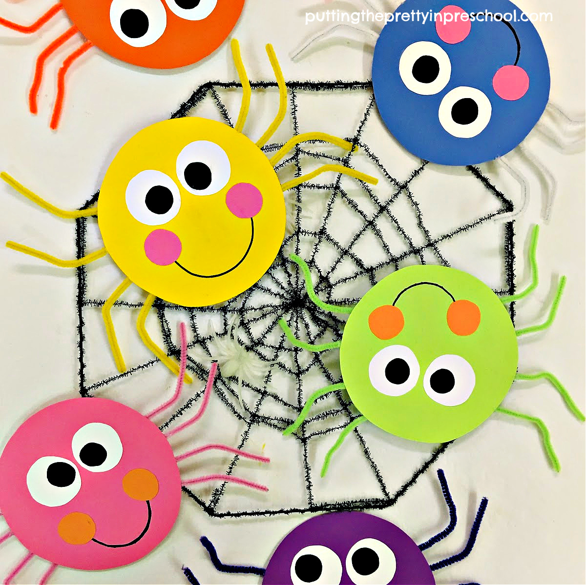 Craft cheery spiders in your favorite colors. Grab your free template.